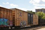 661798